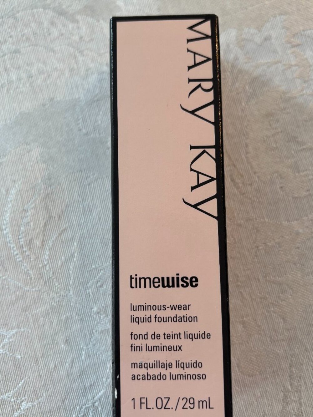 Mary Kay Timewise Luminous-wear Liquid F Normal/Dry Skin Beige 1 038704